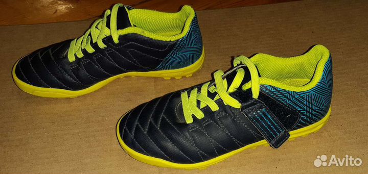 Кроссовки для футбола