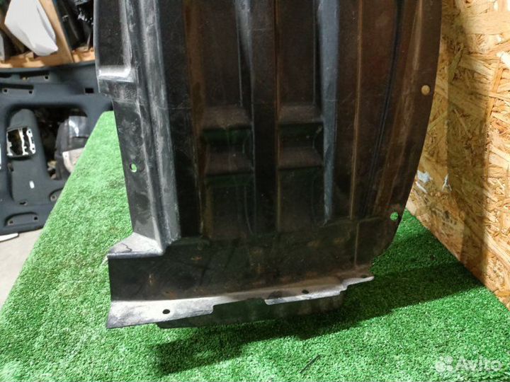 Защита арок (подкрылок) передняя левая Mitsubishi