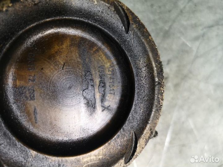 Поршень Mercedes C-Class W205 M274 2.0 turbo 2018