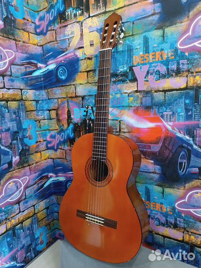 Классическая гитара yamaha c40