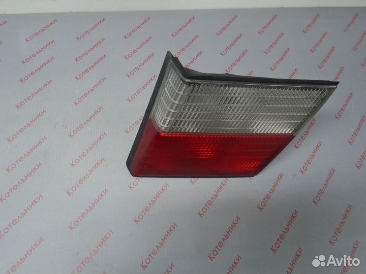 Nissan 26550-2F925 Фонарь задний правый