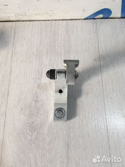 Петля двери volkswagen touareg I рест. 2.5 TDI