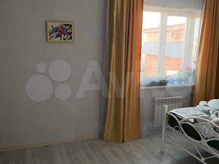 Коттедж 220 м² на участке 10 сот.