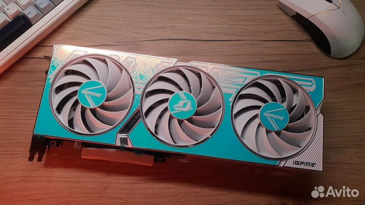 Видеокарта Colorful GeForce RTX 4060 ultra 8g, x3