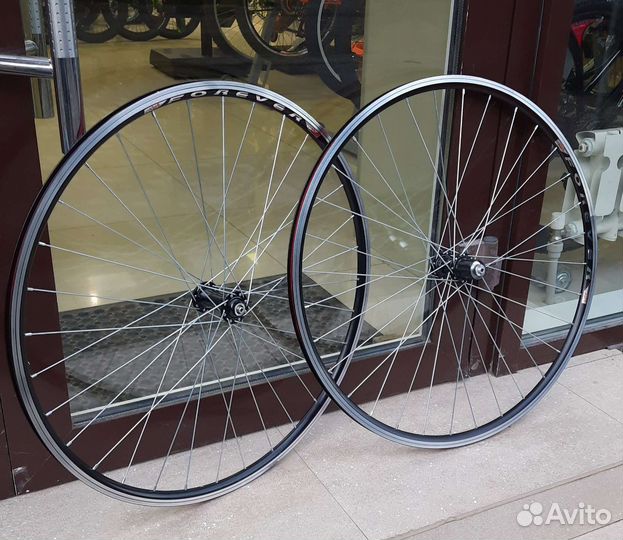 Шоссейные колеса 28