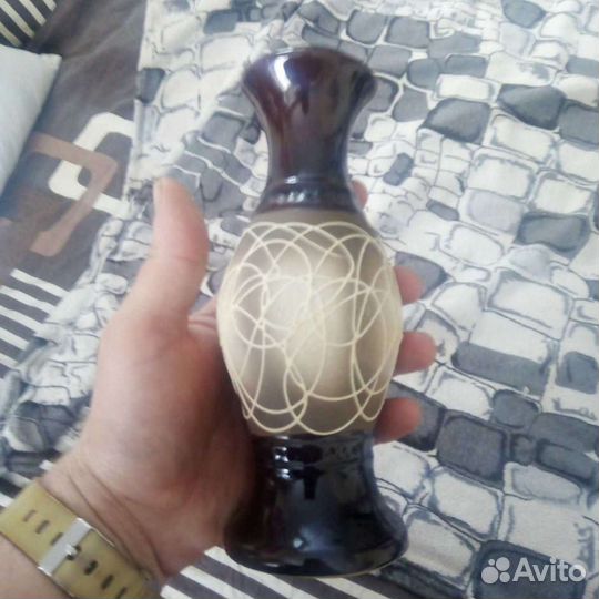 Крышки от кастрюль,ваза