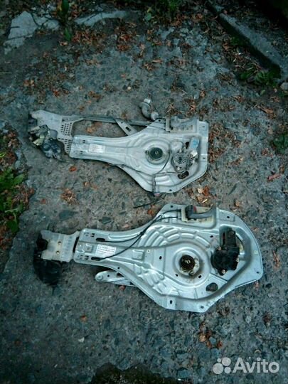 Хендай Тусан стеклоподьемник замок левый