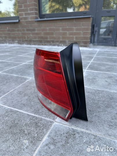 Фонарь задний левый volkswagen polo