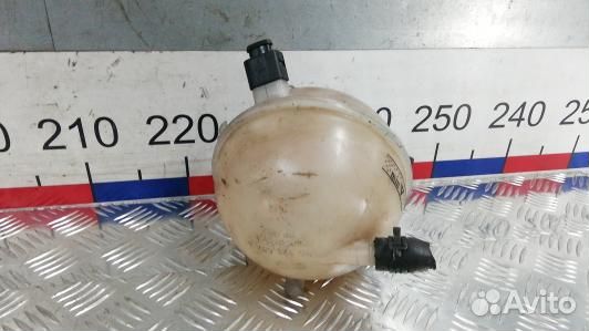 Бачок расширительный volkswagen passat CC (YEA07NP