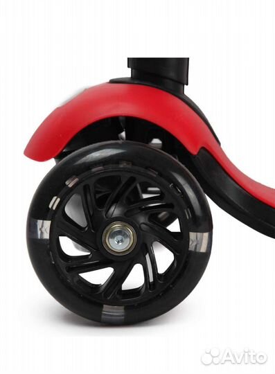 Самокат трехколесный