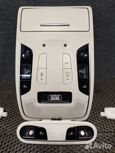 Плафон подсветки салона Audi A6 C7 cdnb 2014