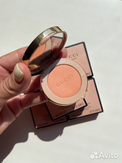 Румяна Gucci Blush De Beauté - 02 Tender Apricot