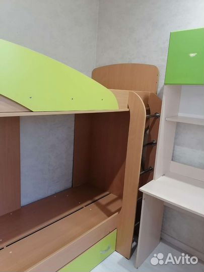 Двухъярусная кровать бу