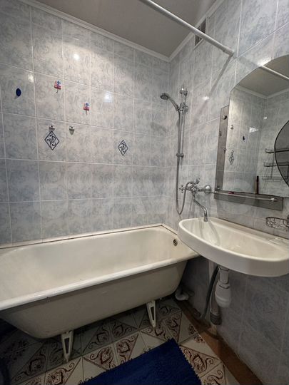 2-к. квартира, 52 м², 1/5 эт.