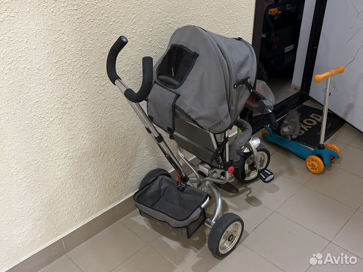 Трехколесный велосипед