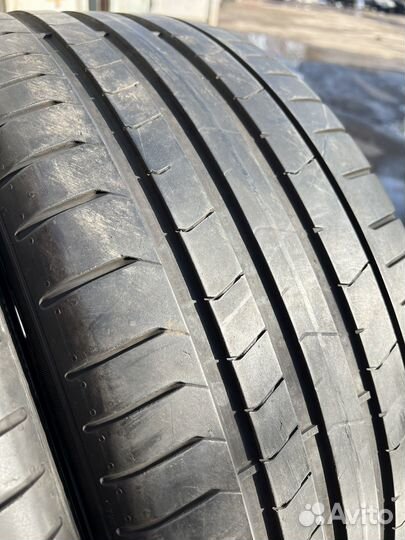 Pirelli P Zero PZ4 255/40 R21