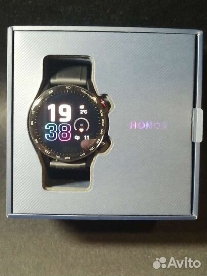 Часы honor MagicWatch 2