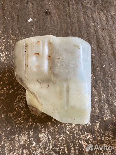 Бачок омывателя Volkswagen golf 2