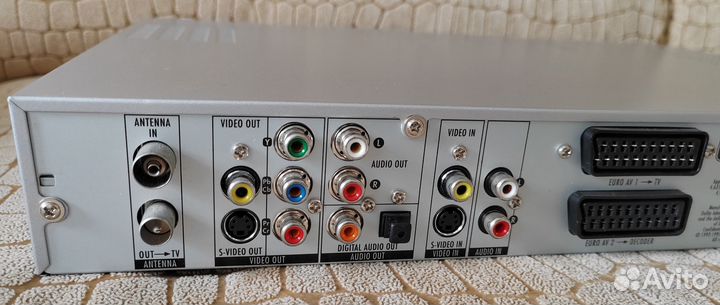 Dvd рекордер grundig GDR 5500