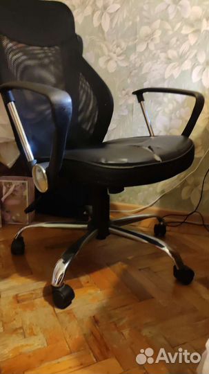 Компьютерное кресло руководителя бу