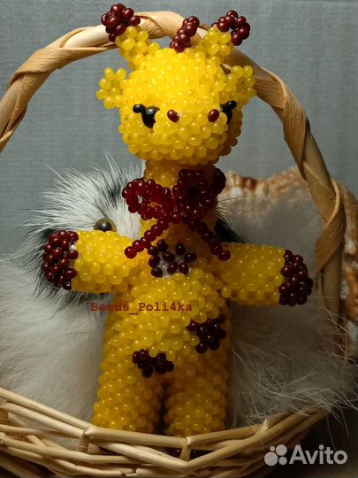 Жираф амигуруми из бисера