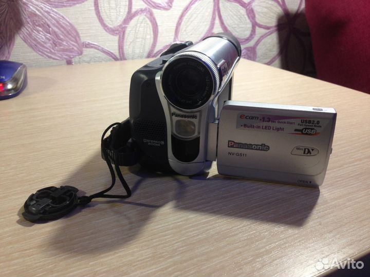 Видеокамера Panasonic NV-GS11