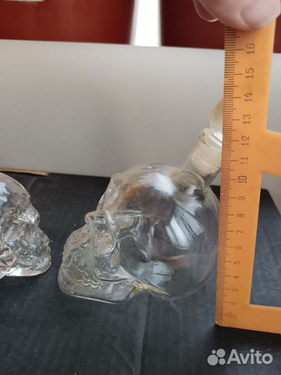 Графин бутылка стеклянная череп