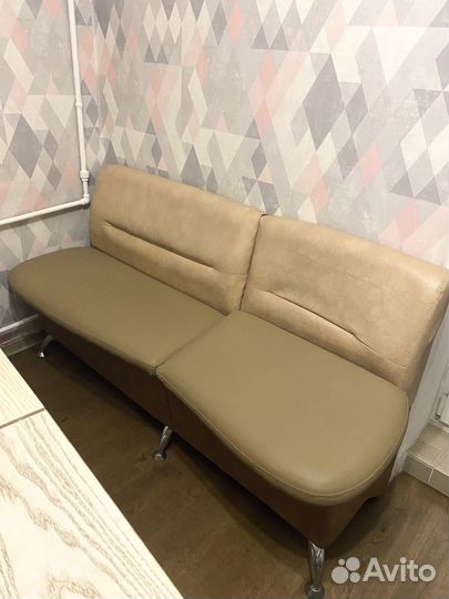 Диванчик с ящиками на кухню