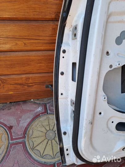 Jetta дверь джета