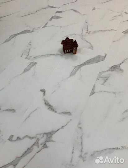 Плитка виниловая