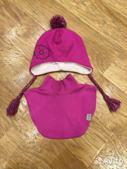 Комплект шапка, манишка