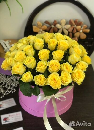 51 роза. Цветы розы букеты с доставкой 25 31 51 10