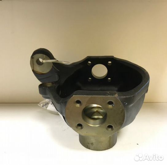 Поворотный кулак Case 580 590 SM SLE