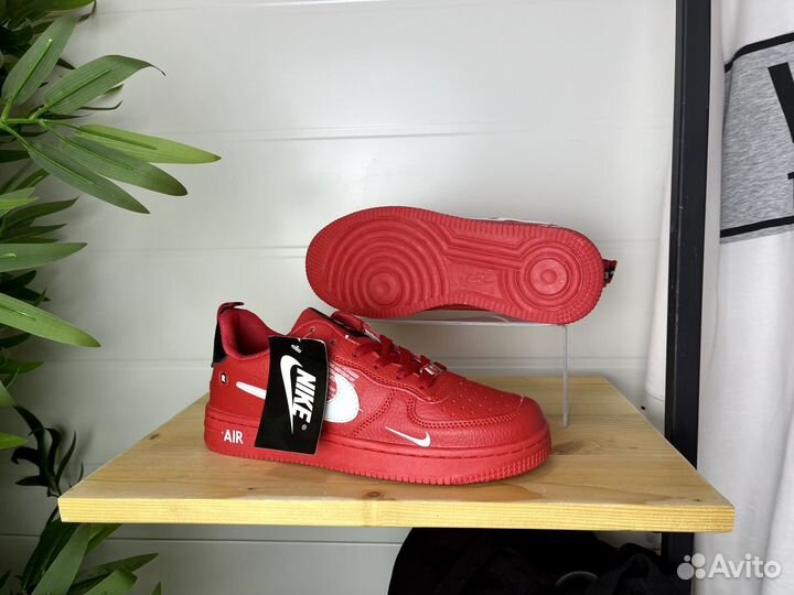 Кроссовки Nike Air Sportwear