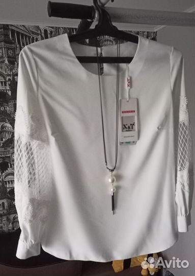 Блузка белая