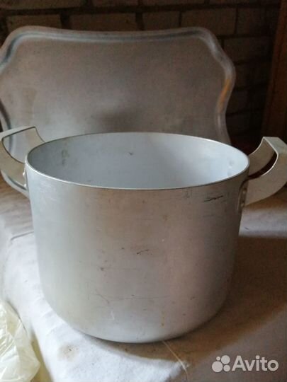 Кастрюля алюминиевая