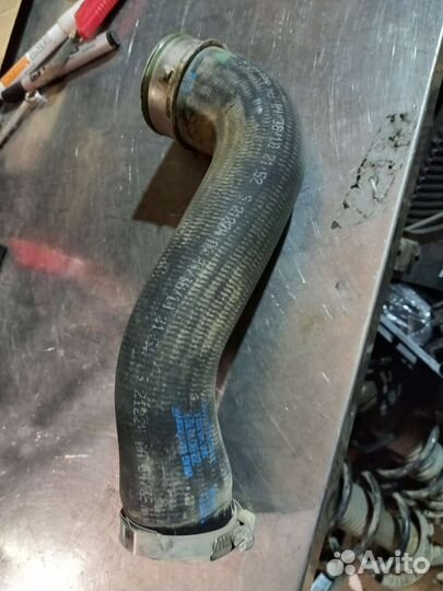 Патрубок турбины (интеркулера) VW Tiguan1