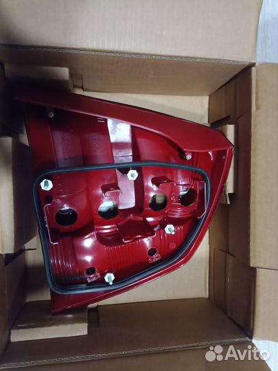 Фонарь задний левый правый skoda octavia