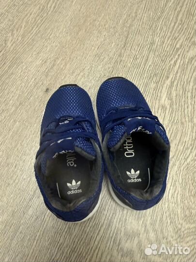 Кроссовки детские adidas 23