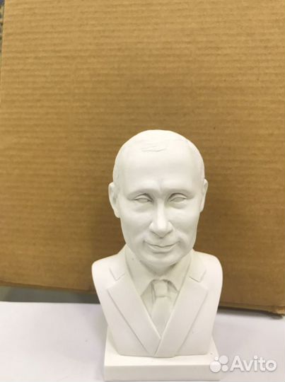 Бюст Путина