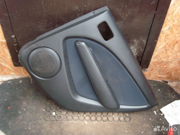 Обшивка двери Mitsubishi Outlander (CU)