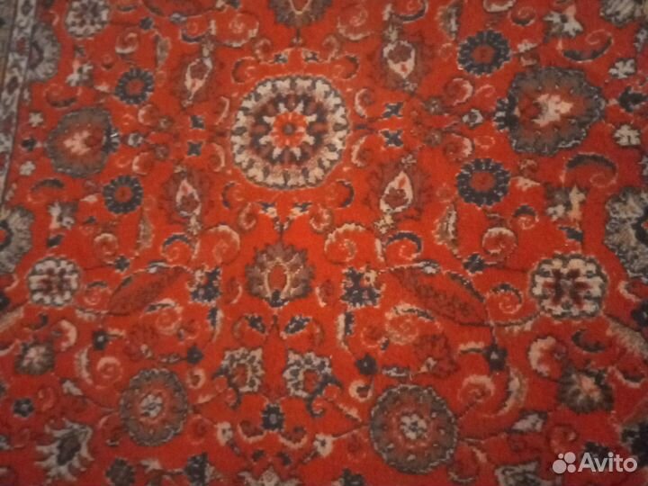 Ковер шерстяной