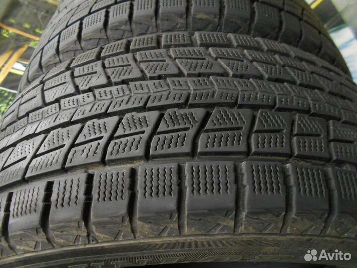 Dunlop Winter Maxx SJ8 235/55 R17