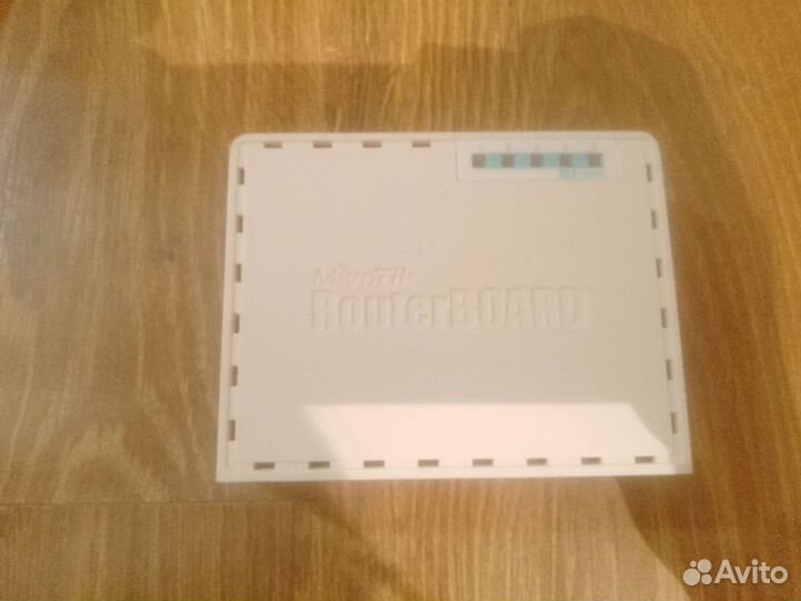 Routerboard RB750gr3