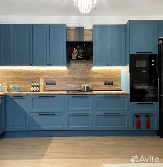 Угловая кухня мдф фасады