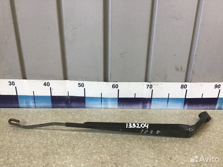 Поводок стеклоочистителя передний правый Toyota Co