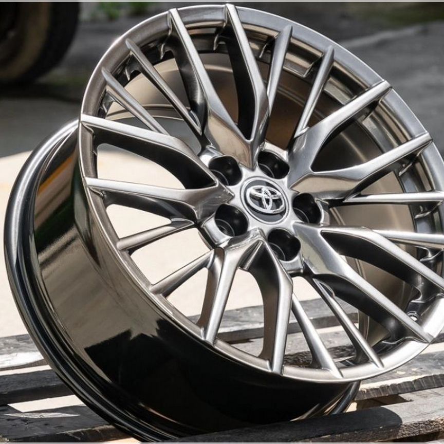 Литые диски Toyota 8×R18 5×114.3