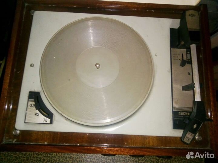 Проигрыватель винила Рига