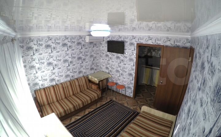 Дом 35 м² на участке 2 сот.