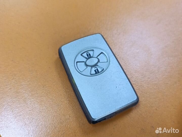 Смарт ключ Toyota